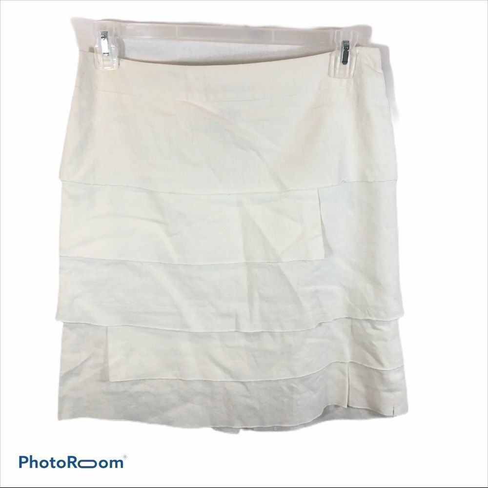 Larry Levine White Linen Blend Layer Skirt size 10